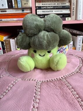 Plush Broccoli Toy - Palm Pals Plushie